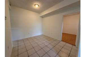 2421 Nw 96th Ter 20n Pembroke Pines, FL 33024 - MLS#A11893389