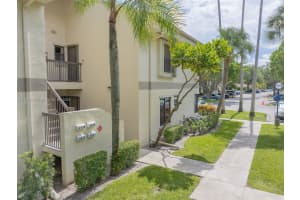 2888 S Carambola Cir S 2079 Coconut Creek, FL 33066 - MLS#A11893396