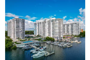 18011 Biscayne Blvd 902 Aventura, FL 33160 - MLS#A11893411