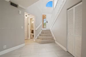 9087 W Sunrise Blvd Plantation, FL 33322 - MLS#A11893412