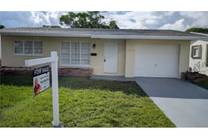 5709 Nw 64th Way Tamarac, FL 33321 - MLS#A11893480