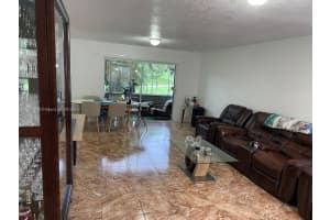 2500 Sw 81st Ave 102 Davie, FL 33324 - MLS#A11893493