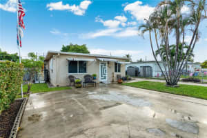 940 E 21st St Hialeah, FL 33013 - MLS#A11893529