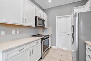 1240 Eucalyptus Dr 1 Hollywood, FL 33021 - MLS#A11893531