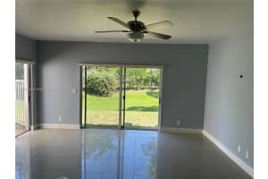 7653 Tamarac Island Cir Tamarac, FL 33321 - MLS#A11893552