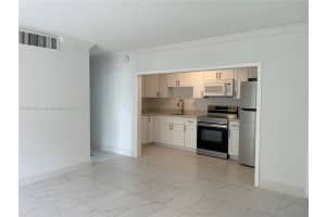 4660 Nw 79th Ave 1b Doral, FL 33166 - MLS#A11893564