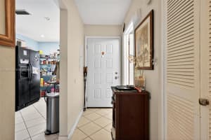 7701 W Baymeadows Cir 1093 Jacksonville, FL 32256 - Off Market