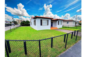 590 Sw 36th Ave Miami, FL 33135 - MLS#A11893680
