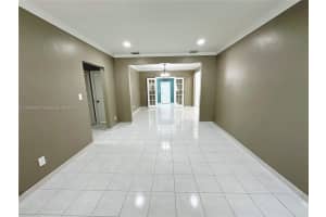 590 Sw 36th Ave Miami, FL 33135 - MLS#A11893680