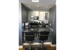 275 Ne 18th St 808 Miami, FL 33132 - MLS#A11893683