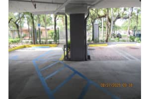 2475 Nw 16th St Rd 205, Miami