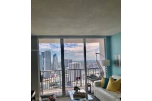 Opera Tower, 1750 N Bayshore Dr, Miami, FL 33132, Sold 12/02/25