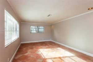 120 Sw 7th Ter Hallandale Beach, FL 33009 - MLS#A11893771