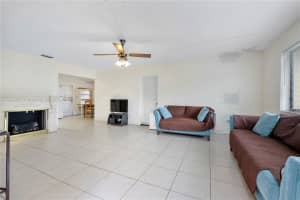621 Sw 5th Ct Hallandale Beach, FL 33009 - MLS#A11893793