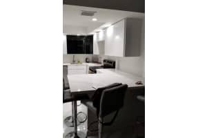 251 174th St 611 Sunny Isles Beach, FL 33160 - MLS#A11893852