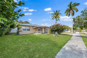 5720 Sw 40th Ct, West Park