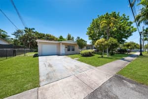 1560 Nw Sunset Strip Sunrise, FL 33313 - MLS#A11893898