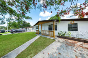 5736 Simms St Hollywood, FL 33021 - MLS#A11893911