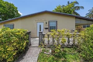 2130 Acapulco Dr, Miramar