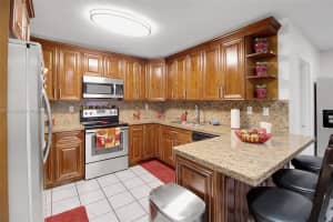 13246 Sw 9th Ter Miami, FL 33184 - MLS#A11893930
