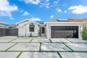 15555 Sw 57th Ter Miami, FL 33193 - MLS#A11893962