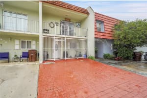 810 W 80th Pl Hialeah, FL 33014 - MLS#A11893963
