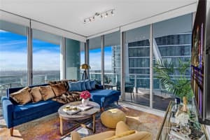 900 Biscayne Blvd 4412, Miami