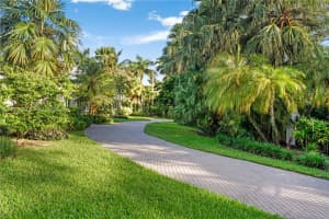12220 Pine Needle Ln Pinecrest, FL 33156 - MLS#A11894041