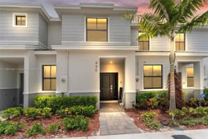 450 Ne 13th St, Florida City