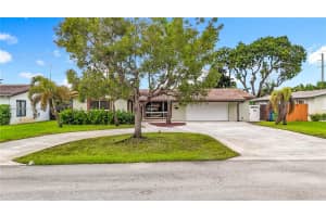 5511 Ne 18th Ter Fort Lauderdale, FL 33308 - MLS#A11894196