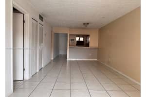 6055 W 19th Ave 304 Hialeah, FL 33012 - MLS#A11894198