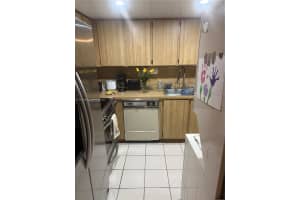 1350 Sw 122nd Ave 423 Miami, FL 33184 - MLS#A11894199