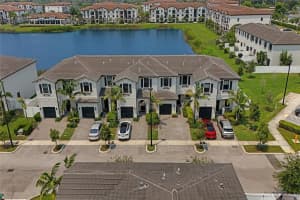 411 Nw 204th St, Miami Gardens