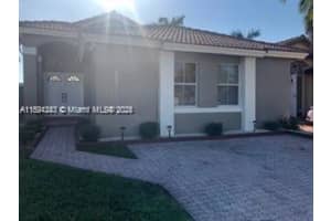 957 Nw 132nd Ave W, Miami