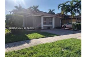 957 Nw 132nd Ave W Miami, FL 33182 - MLS#A11894243