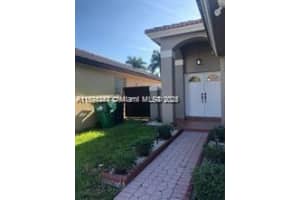 957 Nw 132nd Ave W Miami, FL 33182 - MLS#A11894243