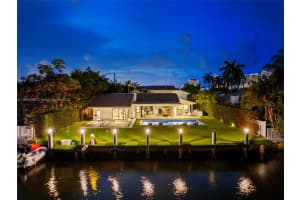 207 Holiday Dr Hallandale Beach, FL 33009 - MLS#A11894265