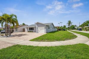 155 Sw 32nd Ter Deerfield Beach, FL 33442 - MLS#A11894267