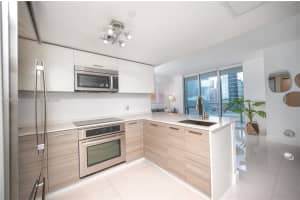 1300 Brickell Bay Dr 1601, Miami