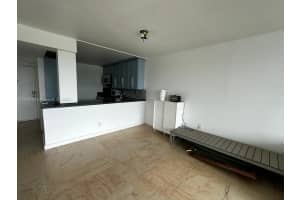 8233 Harding Ave 403 Miami Beach, FL 33141 - MLS#A11894297