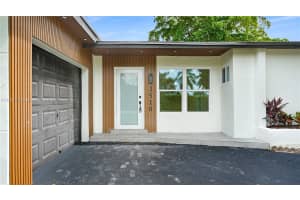 2510 N Pine Island Rd Sunrise, FL 33322 - MLS#A11894372