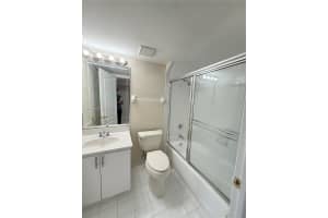 7211 W 24th Ave 2200 Hialeah, FL 33016 - MLS#A11894388