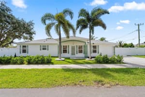 102 Sw 13th Ave Delray Beach, FL 33444 - MLS#A11894391