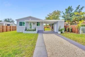 360 Nw 132nd St, North Miami