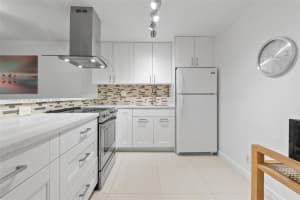 600 Three Islands Blvd 317 Hallandale Beach, FL 33009 - MLS#A11894401