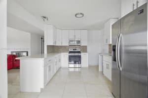 510 N 56th Ave Hollywood, FL 33021 - MLS#A11894424