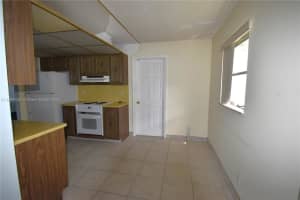 1301 Campanelli Dr Plantation, FL 33322 - MLS#A11894435