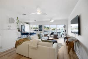 1201 S Riverside Dr 301 Pompano Beach, FL 33062 - MLS#A11894439