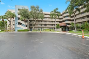 900 Colony Point Cir 414 Pembroke Pines, FL 33026 - MLS#A11894448