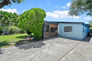 5614 Hope St, Hollywood